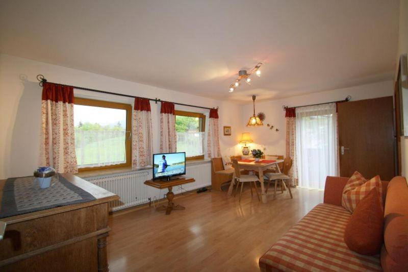Bachbauernhof Daire Bayerisch Gmain Dış mekan fotoğraf